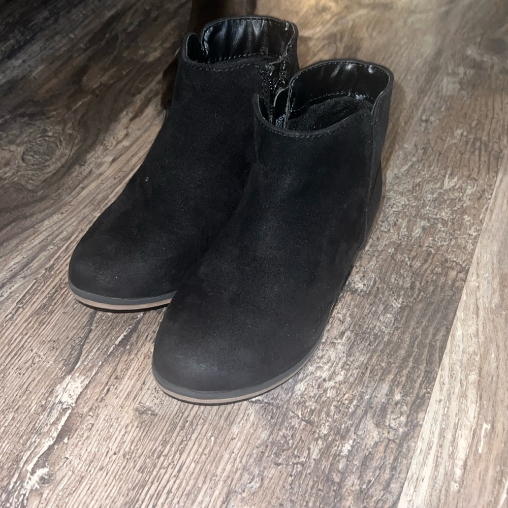 Cat&Jack toddler low rise boots